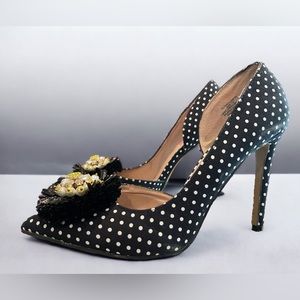 Betsey Johnson Pointed Polkadot Black and White Heels Sz. 7.5